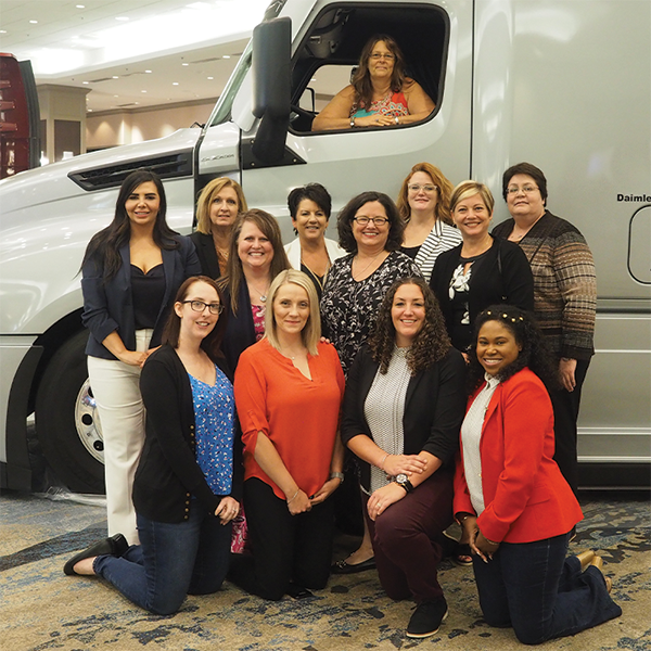 Generationally-Diverse-Workforce-600x600