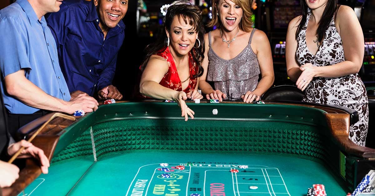 Group-Playing-Craps-Casino-1200x628
